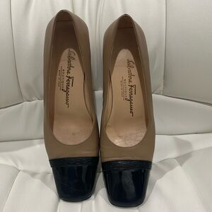 Preowned Salvatorre Ferragamo Shoes, Size 6.5. Made in Italy.
